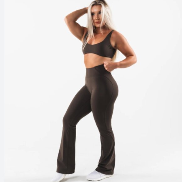 Alphalete Pants - Alphalete Aura Flare Legging